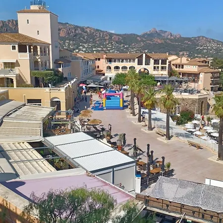 Cap Esterel Vue Et Climatisation Bat E1 303 Face Aux Piscines Apartmán *